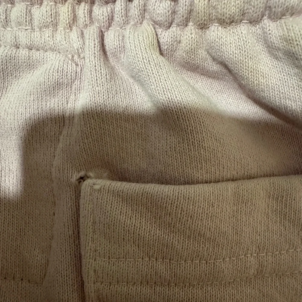 Local Authority Los Angeles Pink Sweat Shorts LA Logo Raw Hem Small